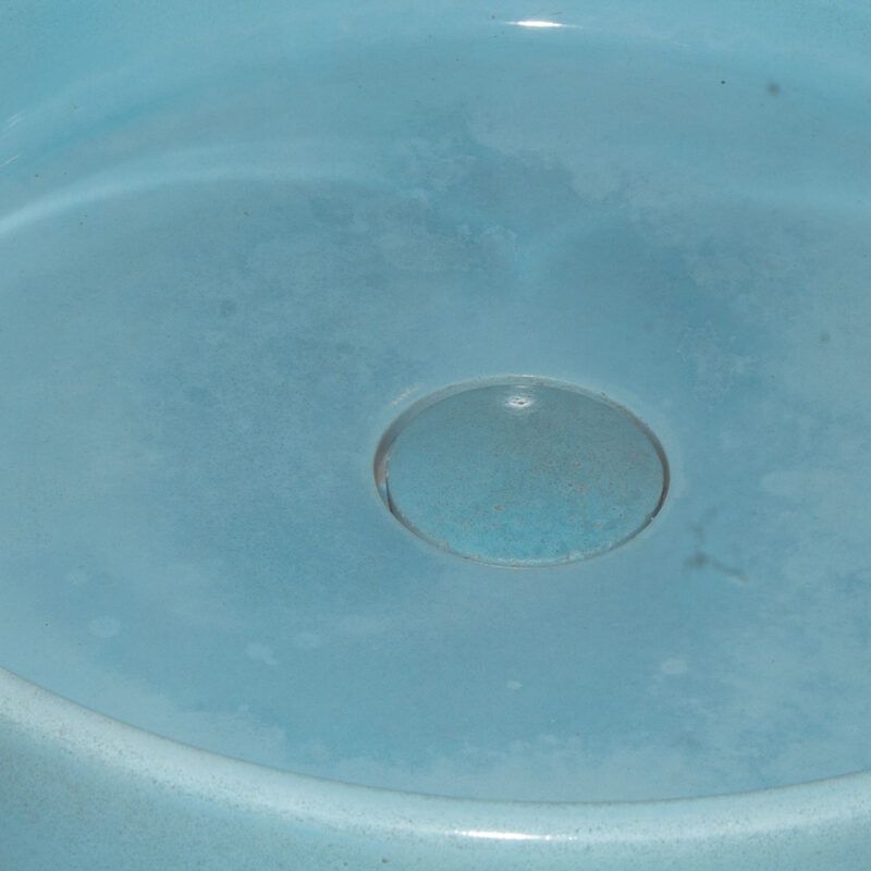 Low Cylindrical GFRC Sink with Balanced Rim Profile