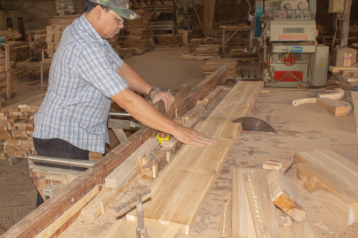 Wood raw materials prepared for furniture production at Auroracraft, illustrating how procurement planning influences furniture manufacturing cost.